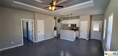 1561 N Heideke St, Seguin, TX 78155 - photo 2