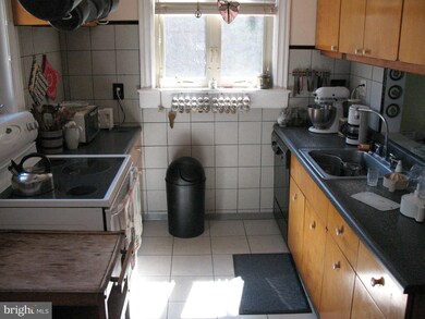 2406 Kentucky Ave, Baltimore, MD 21213 - photo 3