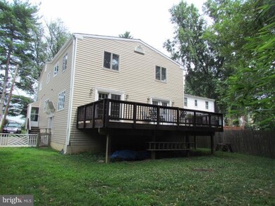 8512 Salem Way, Bethesda, MD 20814 - photo 4