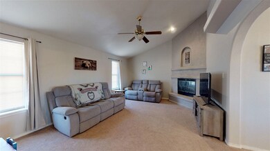1090 Rose Ave, Alamogordo, NM 88310 - photo 3