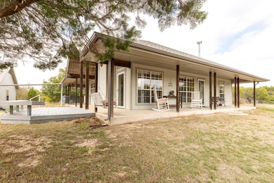 622 Mcfarland Ln, Weatherford, TX 76088 - photo 3