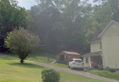 124 Kirk St, Flushing, OH 43977 - photo 6