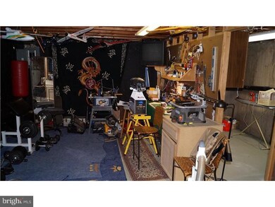 2179 E Village Rd, Southampton, PA 18966 - photo 5