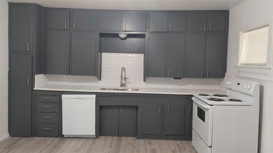 1925 Franklin Ave, Bonham, TX 75418 - photo 5