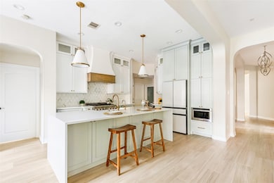 17730 Booners Cove Ct, Humble, TX 77346 - photo 4