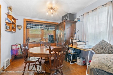 424 S Clemens Ave, Lansing, MI 48912 - photo 6