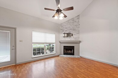 1009CarriageLightLoop-18