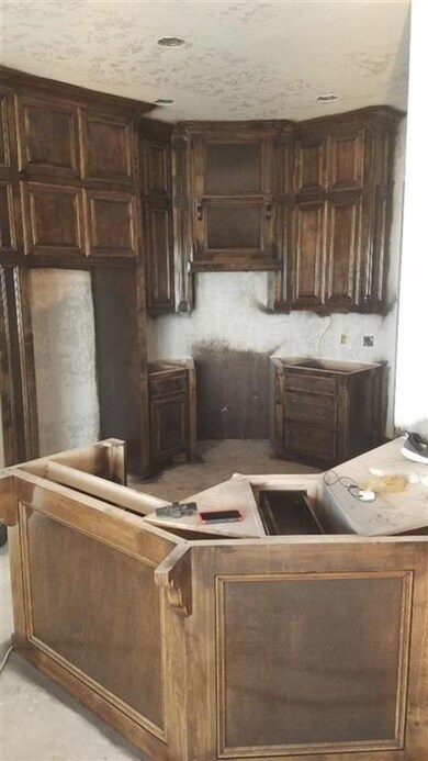 13122 Shadow Ridge Dr, Elgin, OK 73538 - photo 4