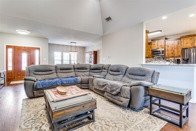 105 Bent Oak Dr, Pottsboro, TX 75076 - photo 4