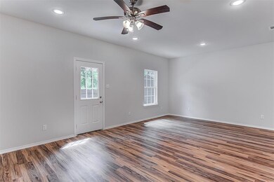 880 Sabine Ave, Cleburne, TX 76031 - photo 6