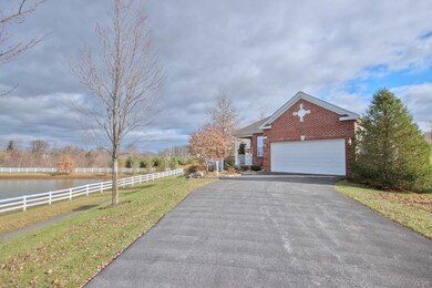 6811 Jewel Ln, Macungie, PA 18062 - photo 2