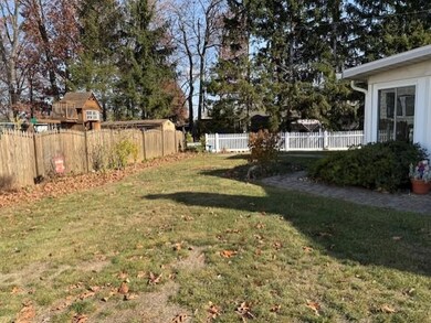 1114 Shadow Oaks Ln, Slatington, PA 18080 - photo 4