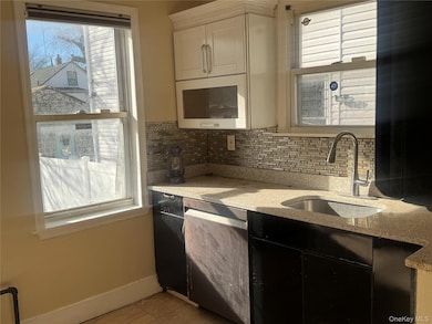 90-14 Silver Rd unit 1+2, Jamaica, NY 11417 - photo 5