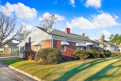 1308 W Main St, Williamston, NC 27892 - photo 2