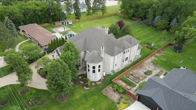 904 S Edgewood Ln, Mount Prospect, IL 60056 - photo 3