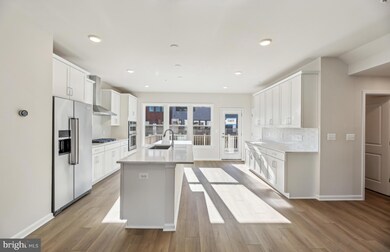 3510 Biota Ln, Laurel, MD 20724 - photo 4