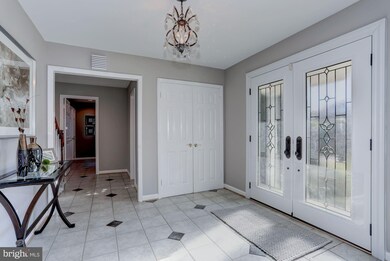 8904 Autumn Leaf Ct, Fairfax, VA 22031 - photo 4