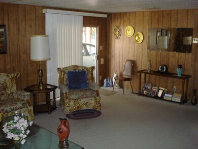 Living room 2