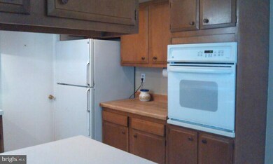 4902 Riverton Ln, Bowie, MD 20715 - photo 4