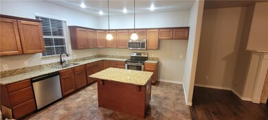 911 White Oak St, Elkins, AR 72727 - photo 5