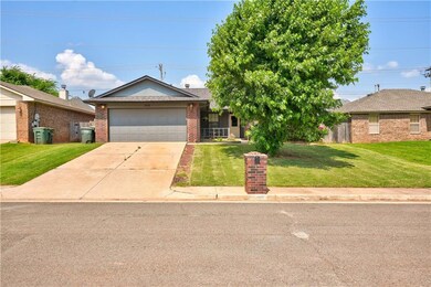 1905 Raquel Rd, Edmond, OK 73003 - photo 2