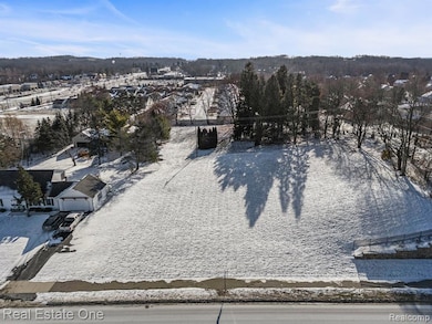 3395 Maybee Rd, Lake Orion, MI 48359 - photo 6