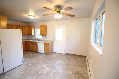 Dining to Kitchen