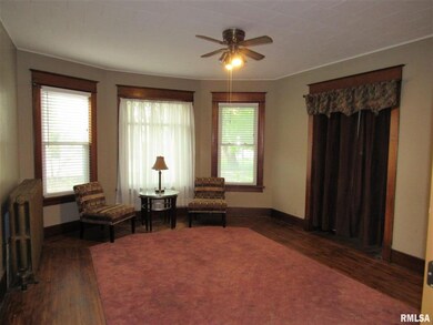 1722 Washington St, Davenport, IA 52804 - photo 5