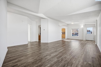 400 14th St unit 34, Benton City, WA 99320 - photo 5