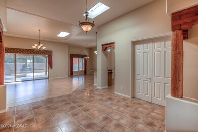 10 Interior Entry photo b