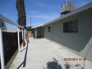 This is a great uncovered patio area.