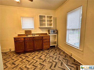 1014 Academy St, San Marcos, TX 78666 - photo 7