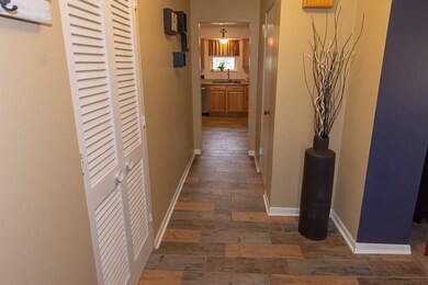 242 David St, South Bend, IN 46637 - photo 5