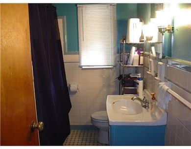 Full Bath.