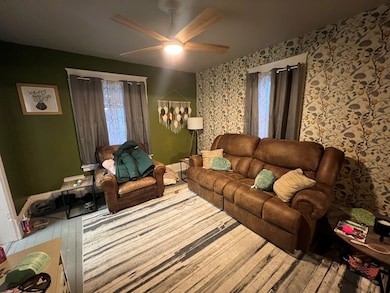 213 Orchard St, Franklin, PA 16323 - photo 7