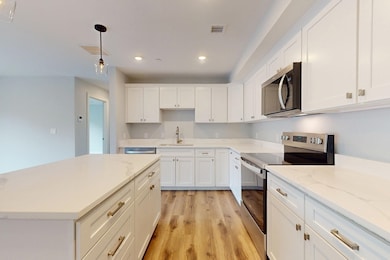 610 Salem St unit 404, Wakefield, MA 01880 - photo 4