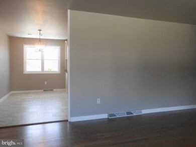 26 N Maple Ave, Smithsburg, MD 21783 - photo 6