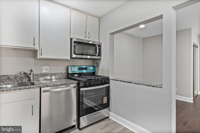 49 Skyhill Rd unit 201, Alexandria, VA 22314 - photo 7