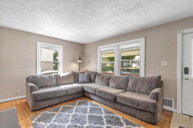 08-1648-Cass-St-WindowStill-Real-Estate-