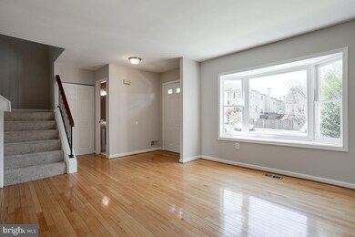 3032 Hickory Grove Ct, Fairfax, VA 22031 - photo 5