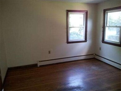 19 Falcon St, Methuen, MA 01844 - photo 2