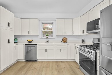 25 Ladd St unit 25, Watertown, MA 02472 - photo 2