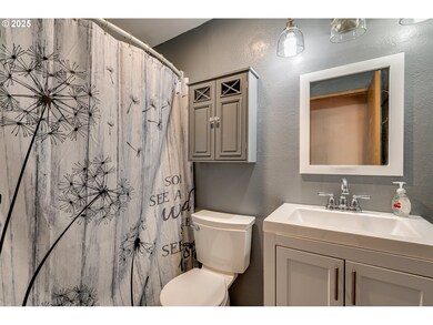 410 Cedar Ave, Woodland, WA 98674 - photo 7