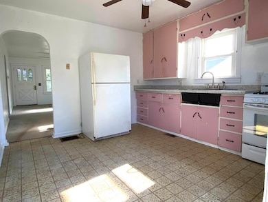 1712 E 22nd St, Muncie, IN 47302 - photo 7