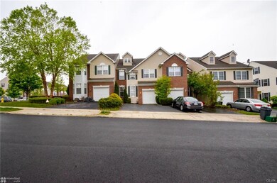 5207 Spring Ridge Dr E, Macungie, PA 18062 - photo 3