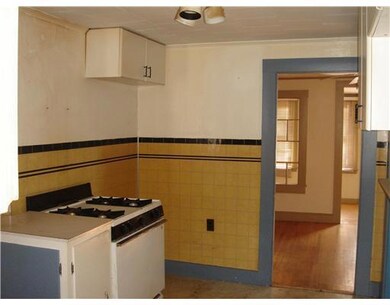 Kitchen. view 2