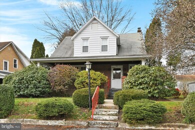 110 Mifflin St, Pine Grove, PA 17963 - photo 2