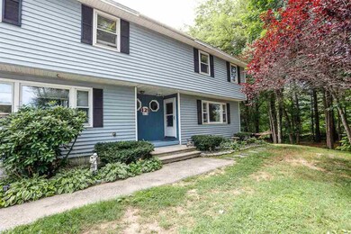 125 Litchfield Rd unit B, Londonderry, NH 03053 - photo 2