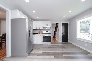 125 Nonotuck Ave, Chicopee, MA 01013 - photo 7