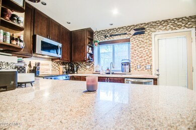KITCHEN 4